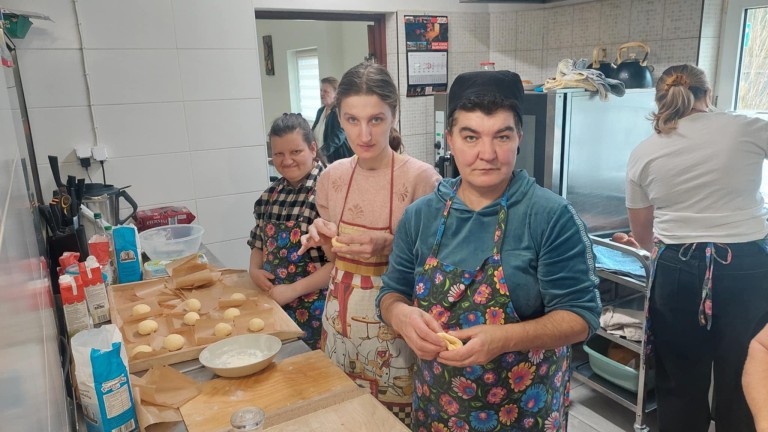 Messenger_creation_63F9EF10-8579-4866-B7E7-12951E38EE2F